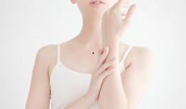 七夕吃鸡皮肤爆料视频,浪漫元素引爆游戏热潮